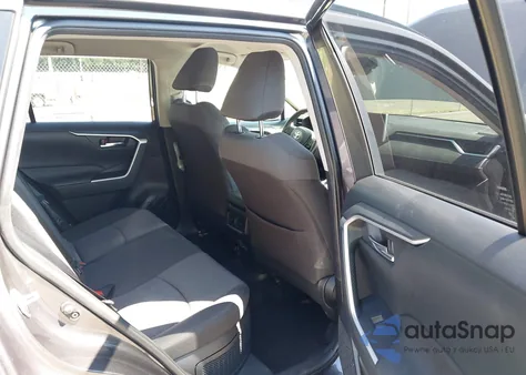 2023 Toyota Rav4 Xle из США, поврежденный, VIN JTMRWRFV3PJ057648